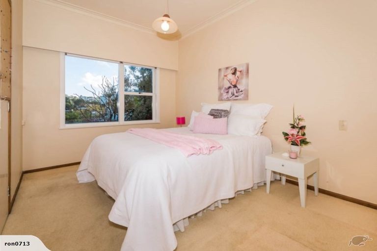 Photo of property in 1/27 Hythe Terrace, Mairangi Bay, Auckland, 0630