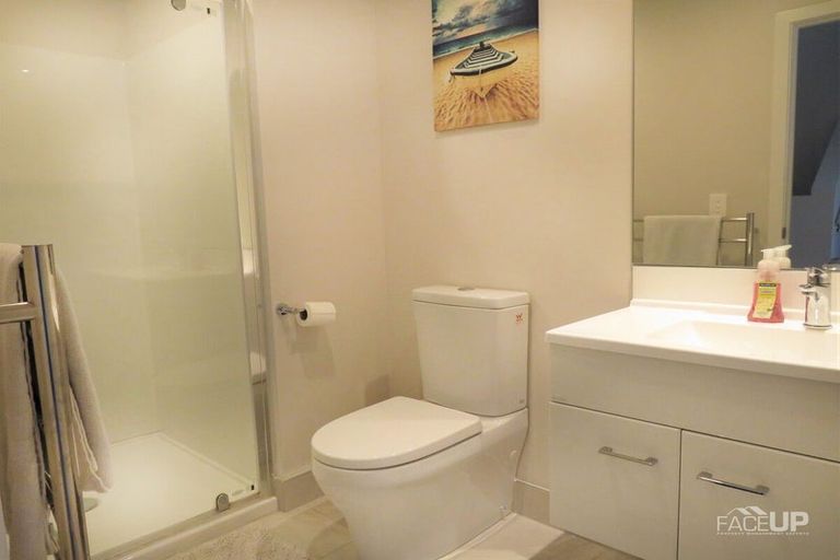 Photo of property in 91b Hobsonville Point Road, Hobsonville, Auckland, 0616
