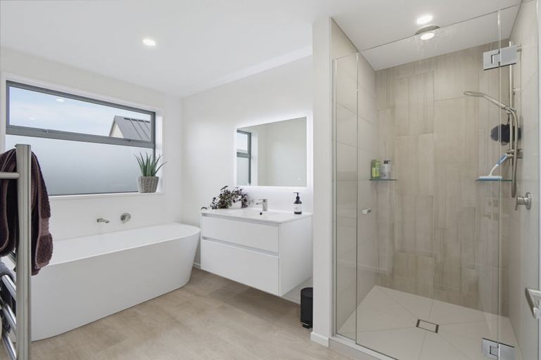 Photo of property in 95 Leistrella Road, Hoon Hay, Christchurch, 8025