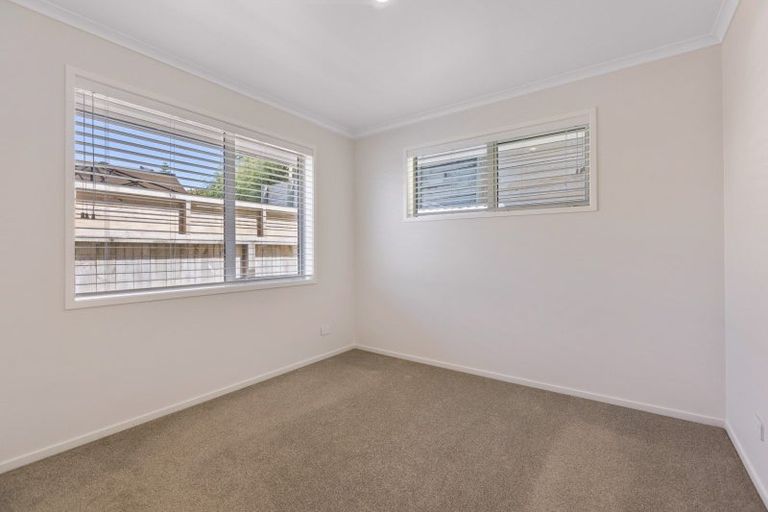Photo of property in 14 Nukuroa Close, Waitara, 4320