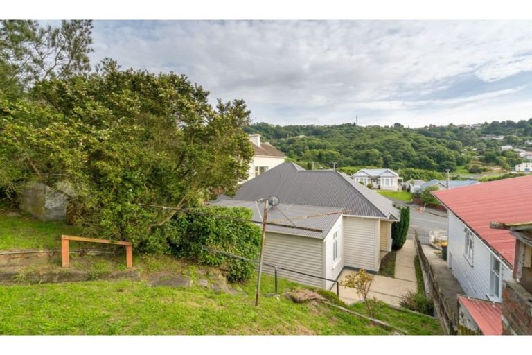 Photo of property in 395 South Road, Caversham, Dunedin, 9012