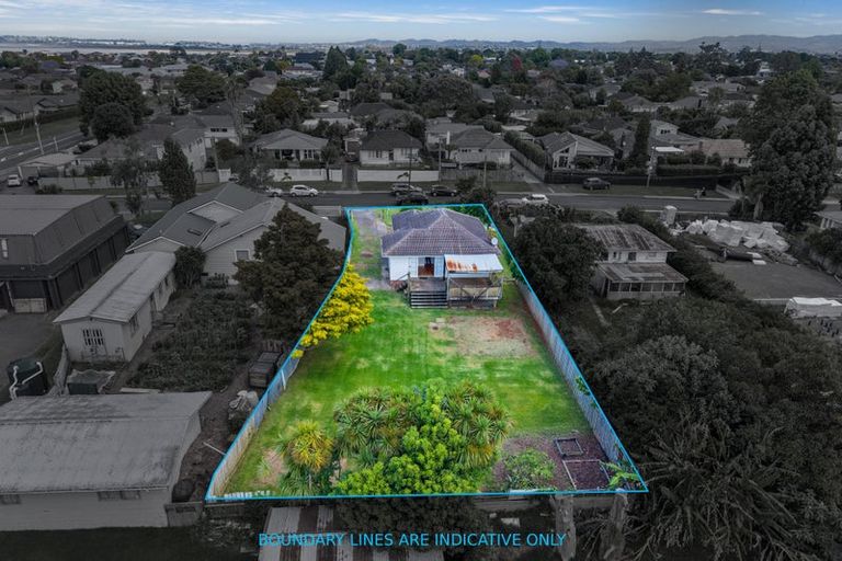 Photo of property in 62 Waipani Road, Te Atatu Peninsula, Auckland, 0610