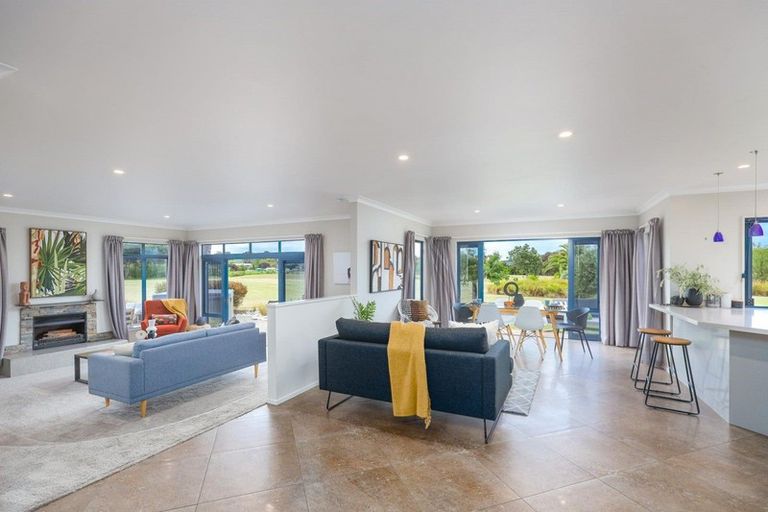 Photo of property in 32 Broadsea Avenue, Ruby Bay, Mapua, 7005