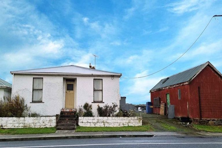 Photo of property in 51 Main Road, Clinton, 9534