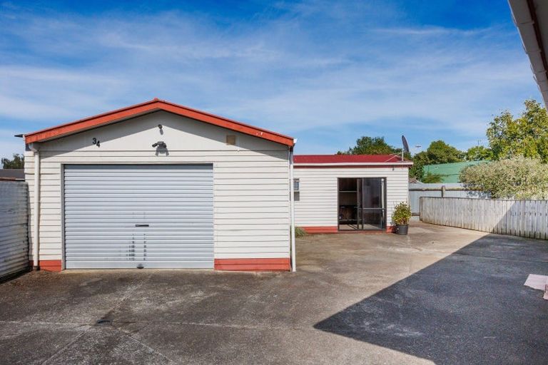 Photo of property in 34 Ruamahanga Crescent, Terrace End, Palmerston North, 4410