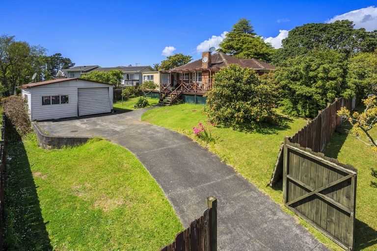 Photo of property in 14 Ranui Avenue, Ranui, Auckland, 0612