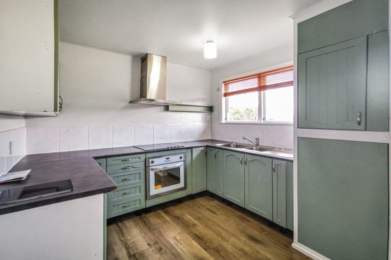 Photo of property in 21 Mcquarrie Avenue, Wattle Downs, Auckland, 2103