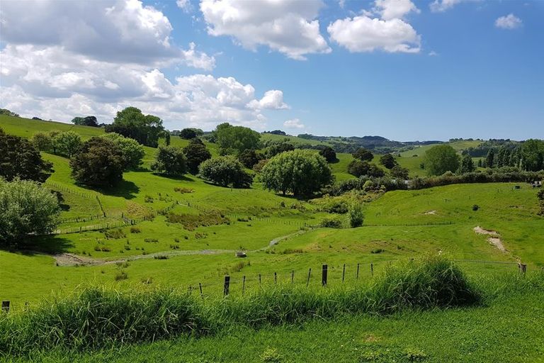 Photo of property in 87 Hurndall Street East, Maungaturoto, 0520