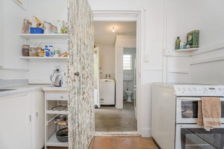 Photo of property in 5a Ocean Beach Road, Tairua, 3508