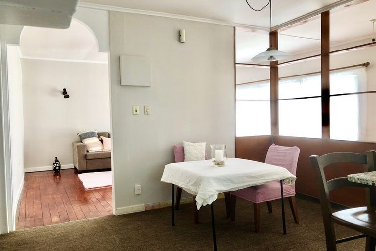 Photo of property in 1/40 Nile Road, Milford, Auckland, 0620