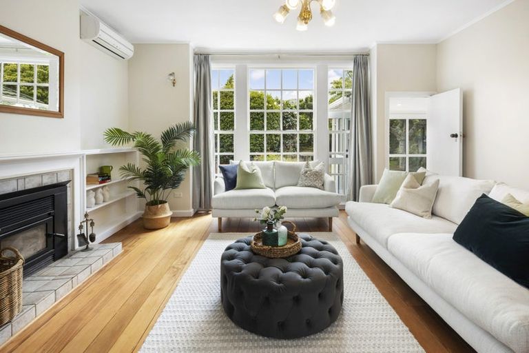 Photo of property in 190 Karori Road, Karori, Wellington, 6012