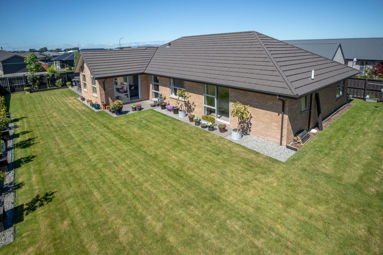 Photo of property in 76 Stanford Way, Rolleston, 7615