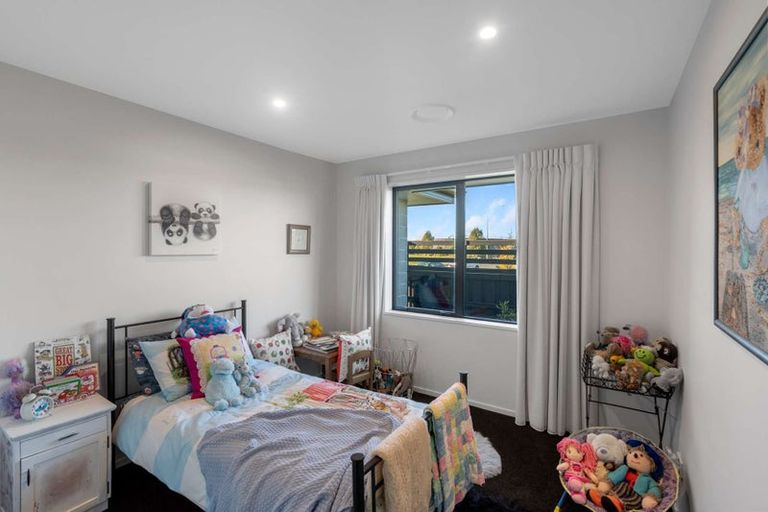 Photo of property in 21 Goldie Drive, Rangiora, 7400