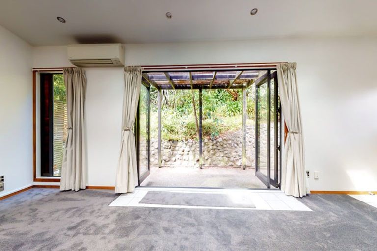 Photo of property in 233 Ohiro Road, Brooklyn, Wellington, 6021