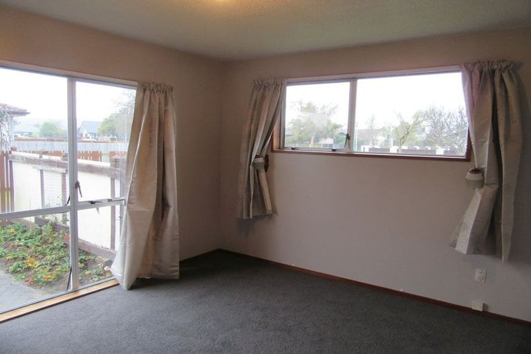 Photo of property in 55 Ashwood Street, Parklands, Christchurch, 8083