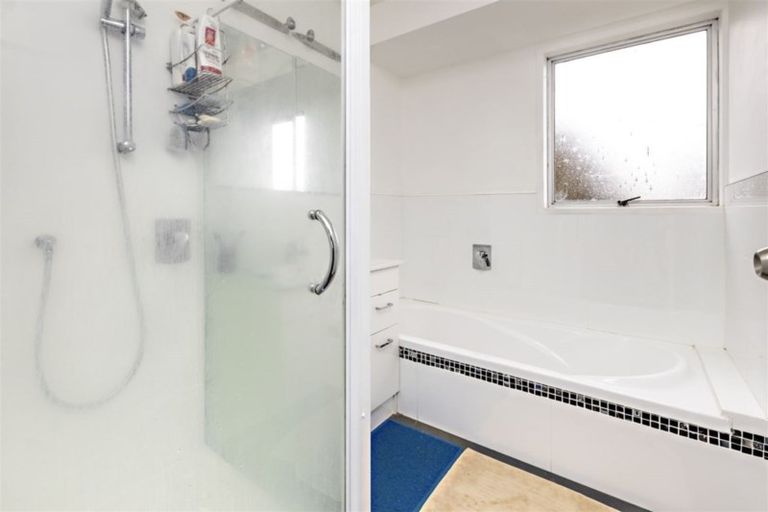 Photo of property in 3 Espada Place, Clover Park, Auckland, 2019