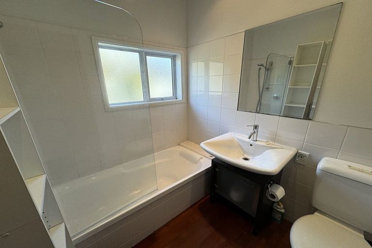 Photo of property in 9b Harakeke Street, Riccarton, Christchurch, 8011