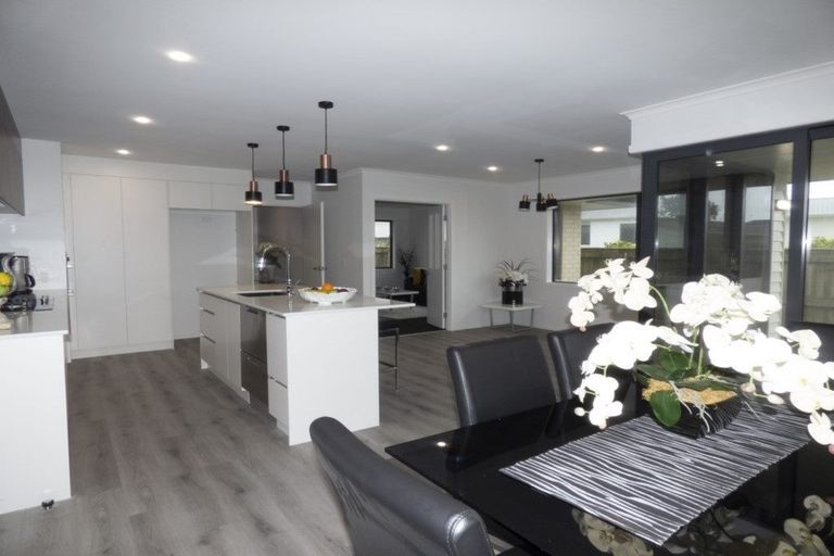 Photo of property in 4 Ellesmere Avenue, Bell Block, New Plymouth, 4312