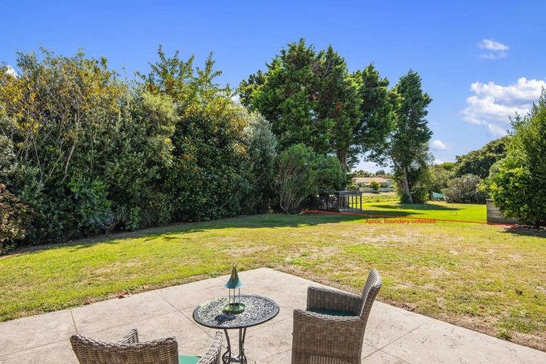 Photo of property in 3 Wood Leigh, Paraparaumu Beach, Paraparaumu, 5032