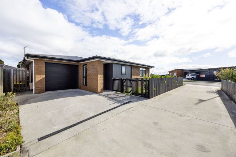 Photo of property in 52 Pragma Rise, Rototuna North, Hamilton, 3210