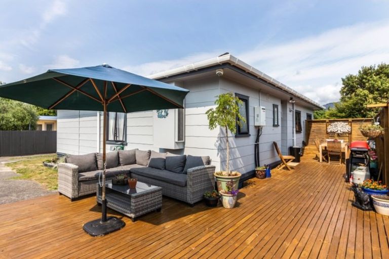 Photo of property in 19 Runuku Grove, Turangi, 3334