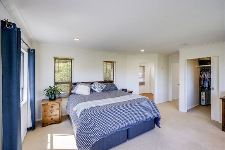 Photo of property in 35 Raratu Road, Kahuranaki, Havelock North, 4295