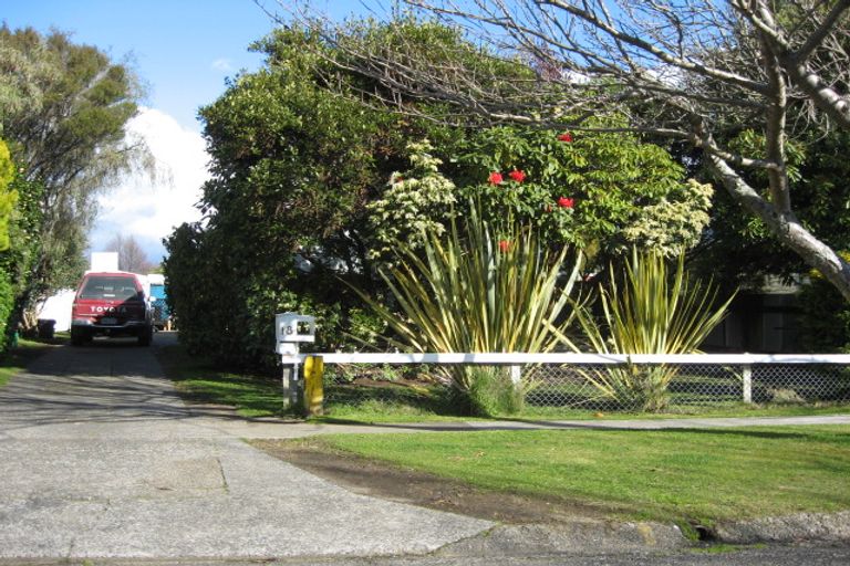 Photo of property in 18 Tamakui Grove, Turangi, 3334