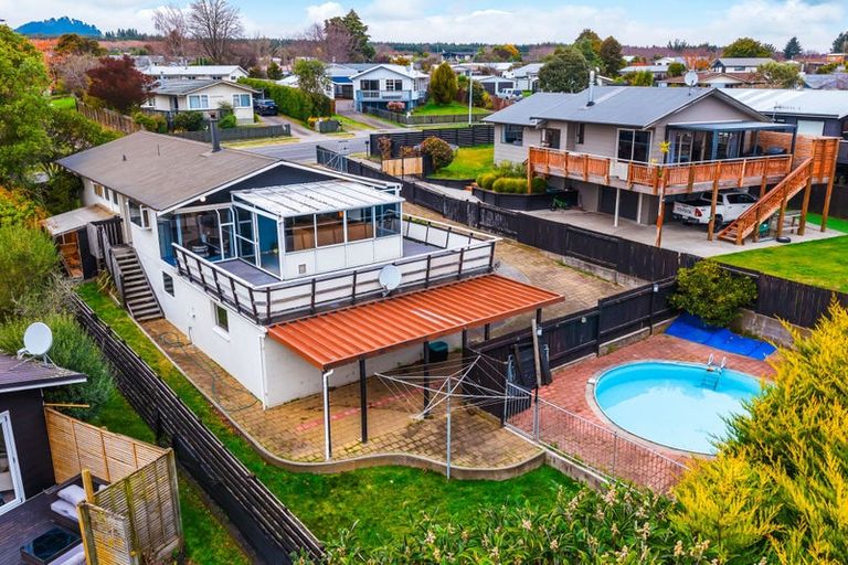 Photo of property in 67 Richmond Avenue, Richmond Heights, Taupo, 3330