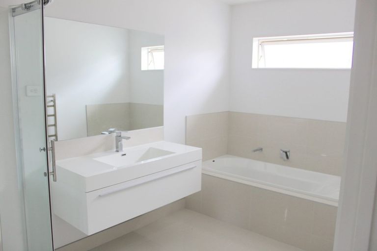 Photo of property in 35 Arranmore Drive, Flat Bush, Auckland, 2019