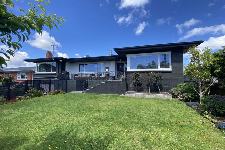 Photo of property in 242 Ngatai Road, Otumoetai, Tauranga, 3110