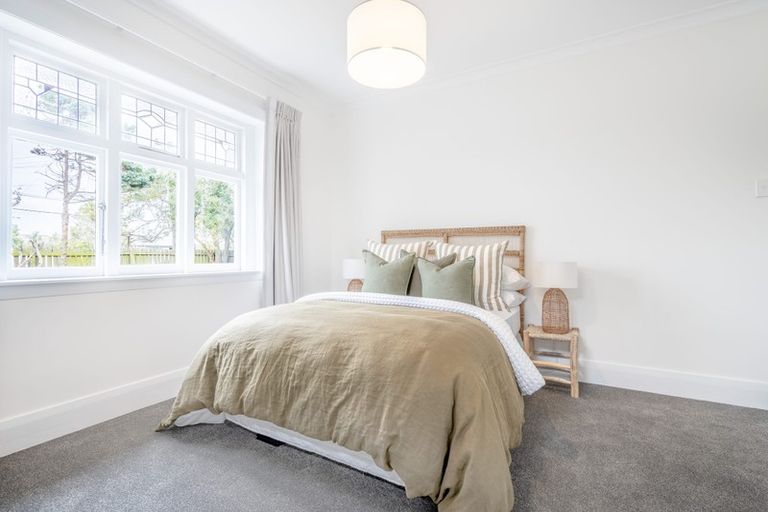 Photo of property in 35 Stapletons Road, Richmond, Christchurch, 8013