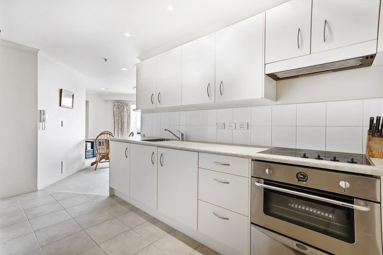 Photo of property in The Rennaissance, 11g/18 Ronwood Avenue, Manukau, Auckland, 2104