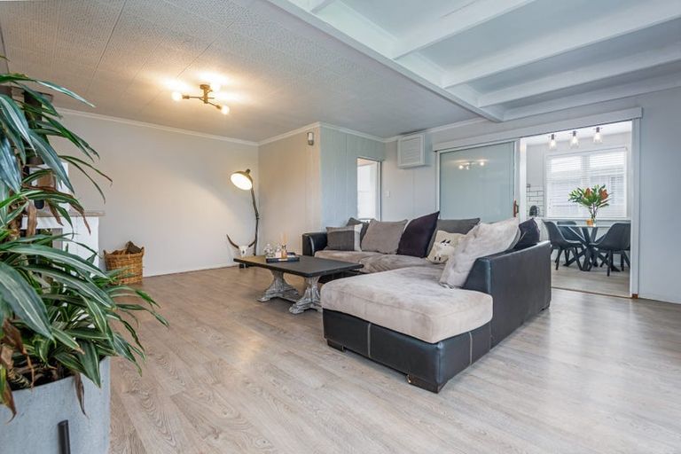 Photo of property in 35 Church Street, Awapuni, Palmerston North, 4412