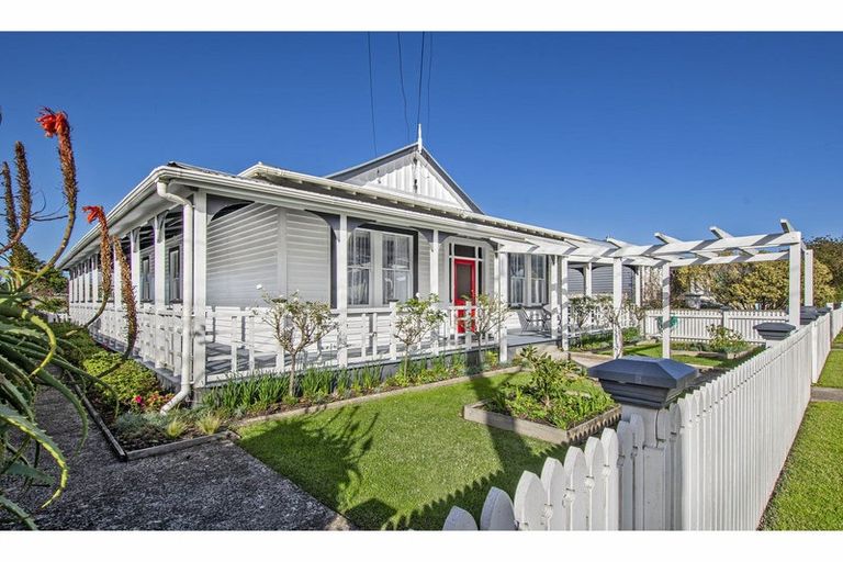 Photo of property in 11 Jervois Street, Dargaville, 0310