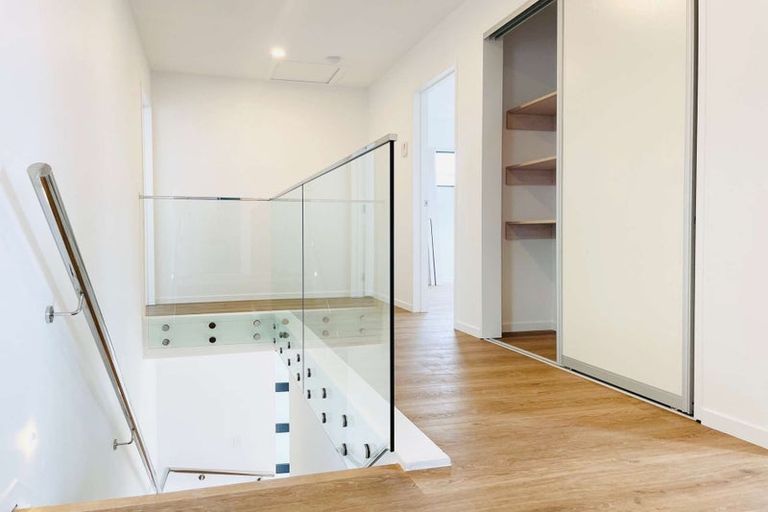 Photo of property in 40a Spencer Road, Pinehill, Auckland, 0632