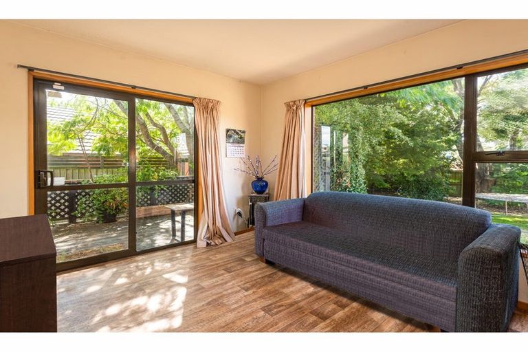 Photo of property in 381 Harewood Road, Bishopdale, Christchurch, 8053