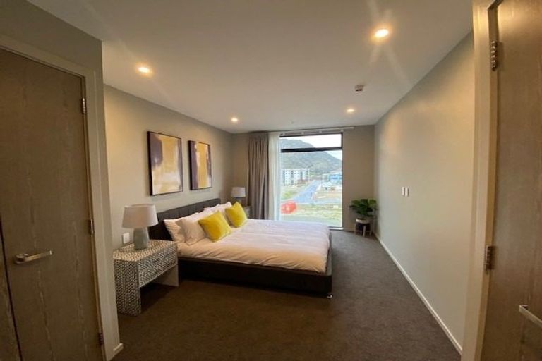 Photo of property in 34 Red Oaks Drive, Frankton, Queenstown, 9300
