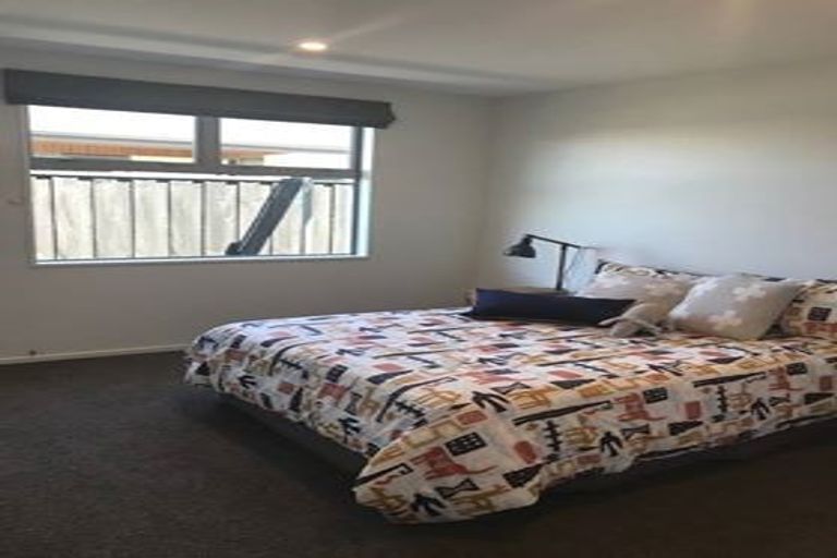 Photo of property in 14 Shillingford Boulevard, Rolleston, 7615