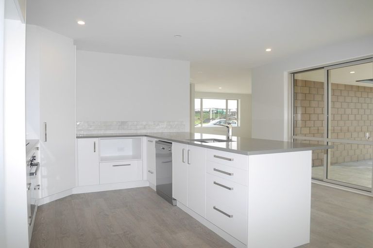 Photo of property in 36 Otaihanga Road, Otaihanga, Paraparaumu, 5036