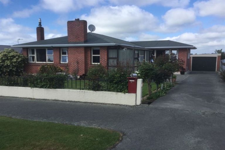 Photo of property in 6 Hillview Place, Pleasant Point, 7903