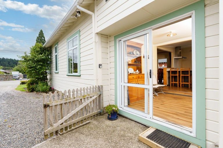 Photo of property in 71 Main Road, Fairfield, Dunedin, 9018