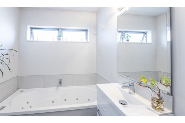 Photo of property in 48b Dickens Street, Addington, Christchurch, 8024