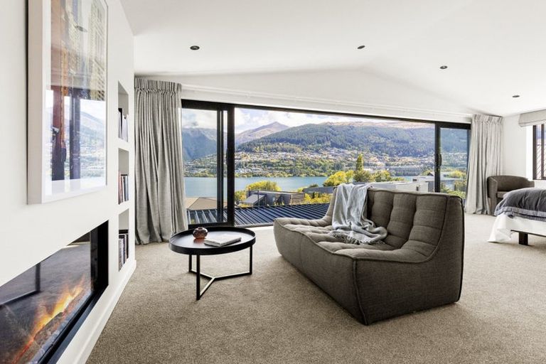 Photo of property in 53 Peninsula Road, Mangere, Auckland, 2022