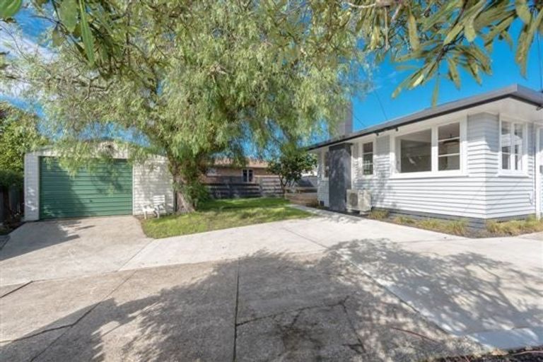 Photo of property in 23 Panair Crescent, Hillcrest, Hamilton, 3216