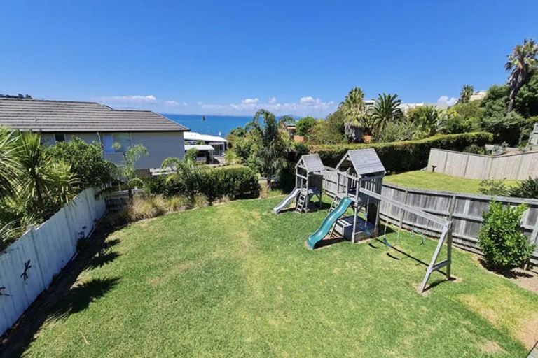Photo of property in 1047 Whangaparaoa Road, Tindalls Beach, Whangaparaoa, 0930