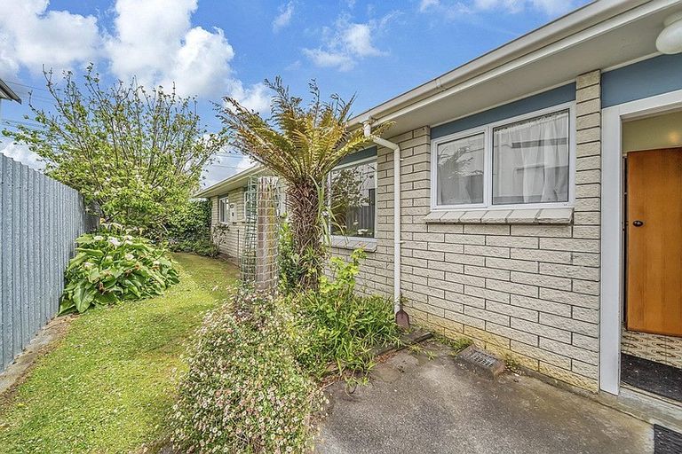 Photo of property in 24 Surrey Street, Hawera, 4610