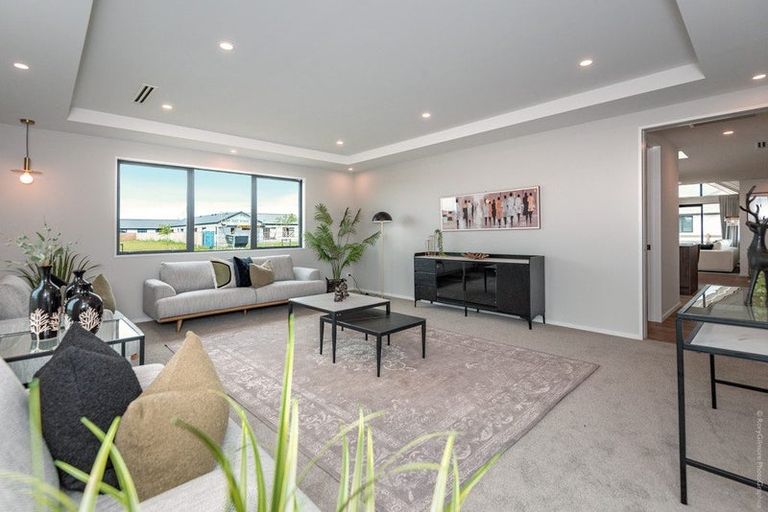 Photo of property in 37 Texel Crescent, West Melton, 7618