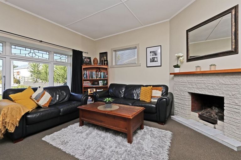 Photo of property in 1106 Karamu Road North, Mayfair, Hastings, 4122