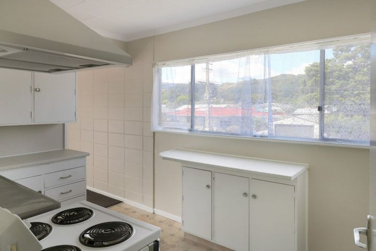 Photo of property in 102 Martin Street, Wallaceville, Upper Hutt, 5018
