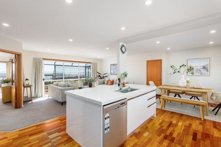 Photo of property in 12 Belleview Terrace, Mount Pleasant, Christchurch, 8081